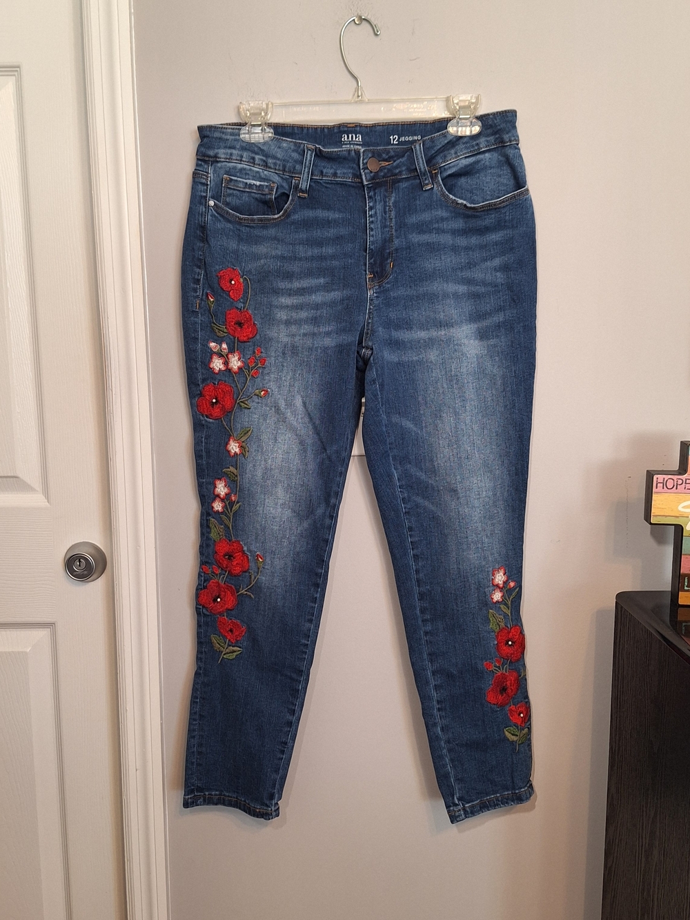a.n.a Jeggings Embroidered Floral Cotton Denim Skinny Jeans